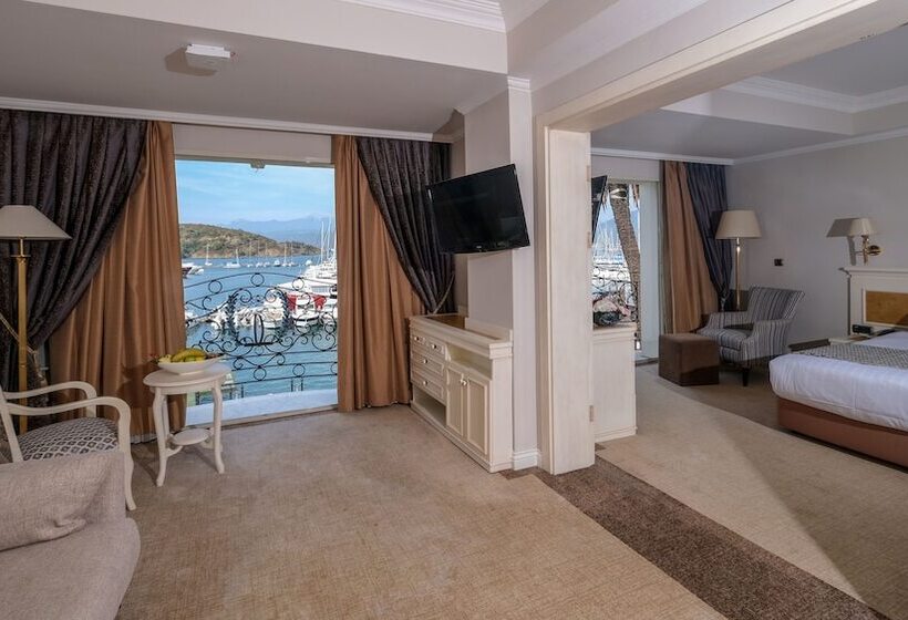 Люкс, Ece Saray Marina Resort