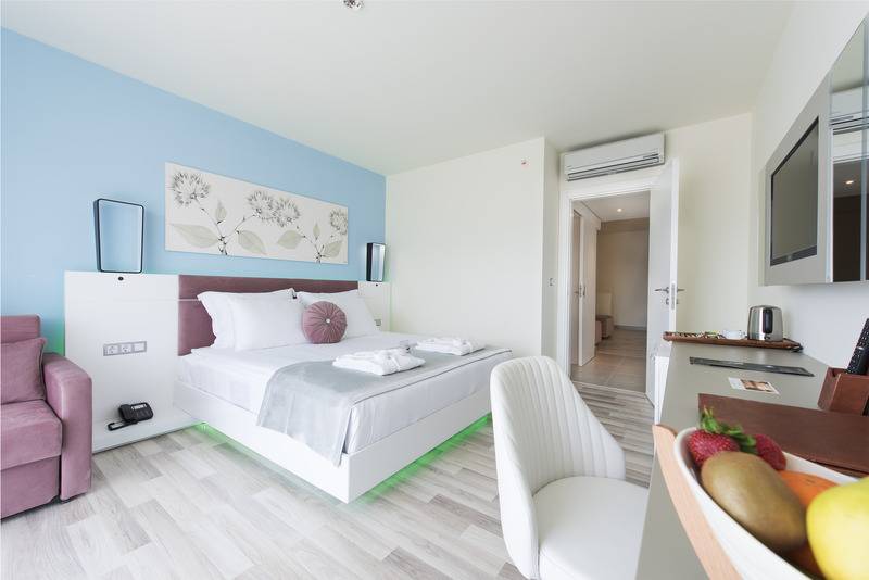 Семейный Номер Боковой Вид на Море, Flora Garden Ephesus Hotel Kuåÿadasä±