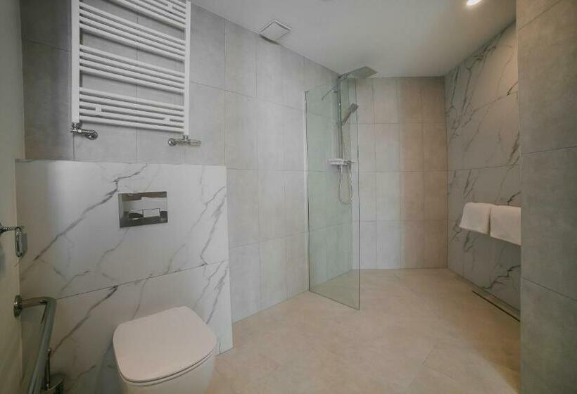 Номер Стандарт Адаптированный для Инвалидов, B&b Hotel Warsaw East