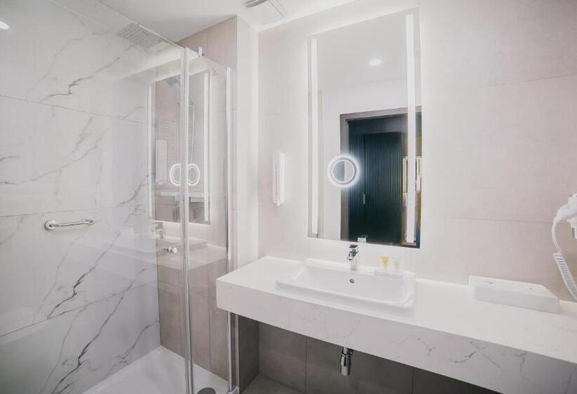 Стандартный Номер Кровать Кинг, B&b Hotel Warsaw East