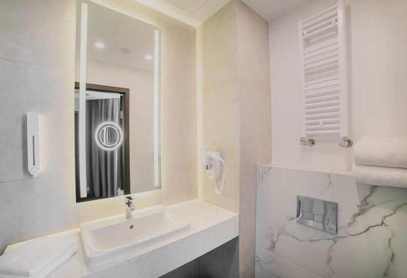 اتاق استاندارد, B&b Hotel Warsaw East