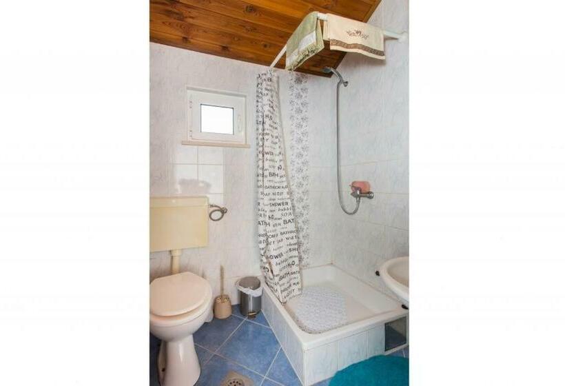 استودیو استاندارد با چشم‌انداز باغ, Guest House Godimento