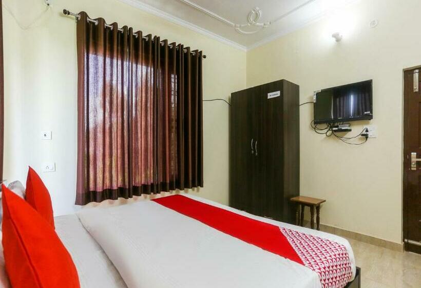 디럭스 트리플 룸, Flagship 48731 Pradeep Hostel