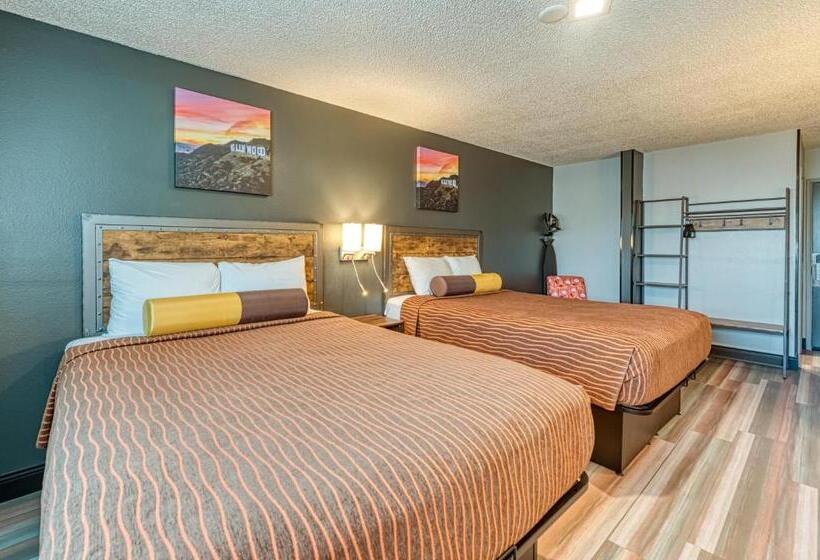 디럭스 룸, La Mirage Inn  Hollywood