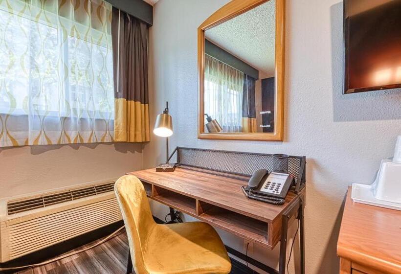 디럭스 룸, La Mirage Inn  Hollywood