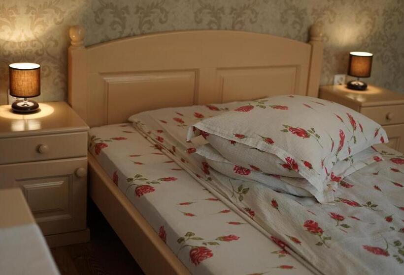اتاق کلاسیک چهارنفره, Casa Ciortea Ana