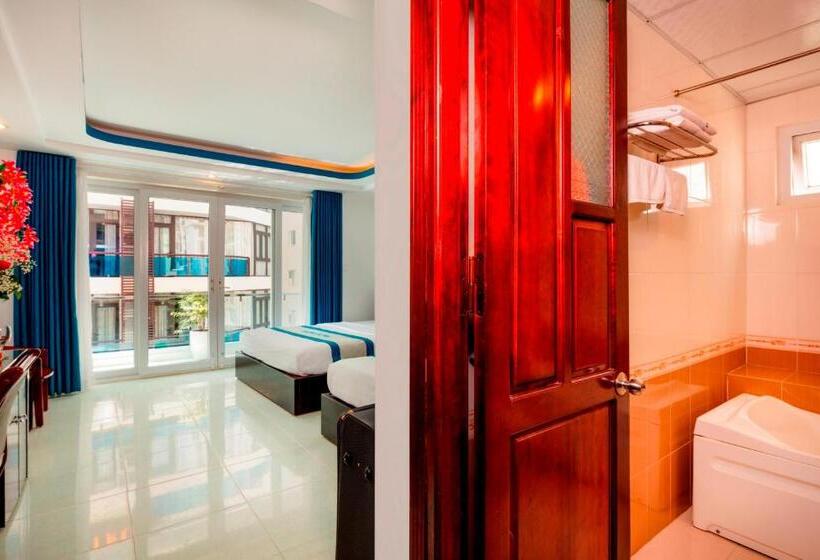 اتاق اساندارد با چشم‌انداز جانبی به دریا, Arima Hotel Nha Trang