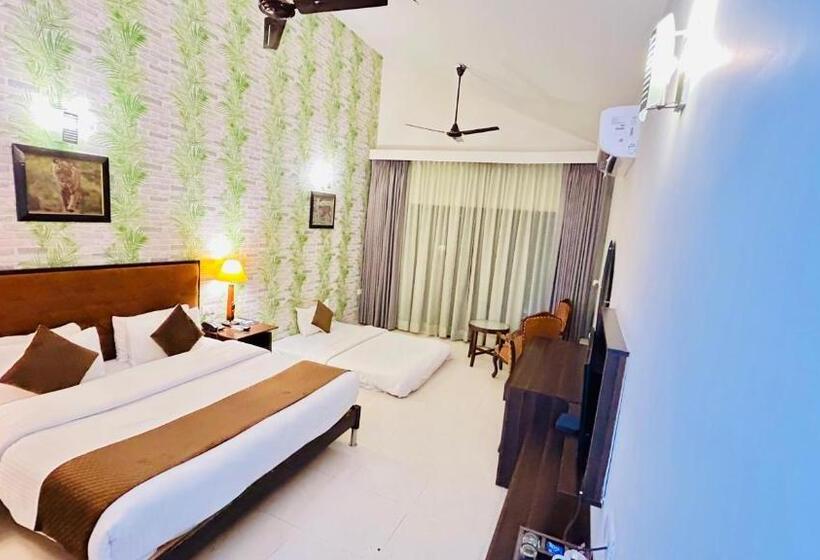 高级大房间, Click Resort Corbett Tiger Den
