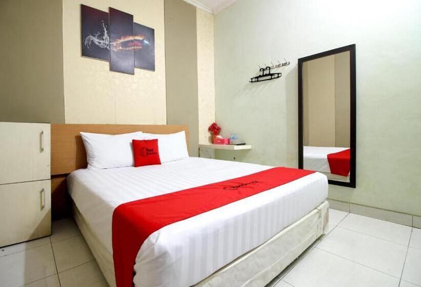 Номер Economy, Reddoorz Near Adisucipto Airport 3