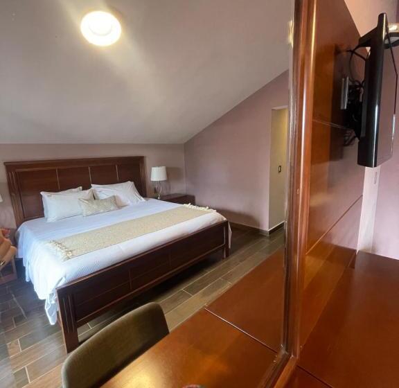 Superior Szoba King Size Bed, La Estancia