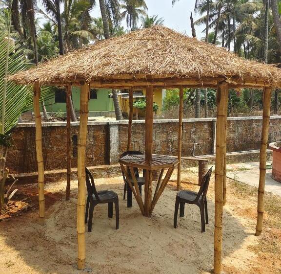 Вилла 1 Спальня, His Grace Sea View Cottages   Private Beach At Malpe