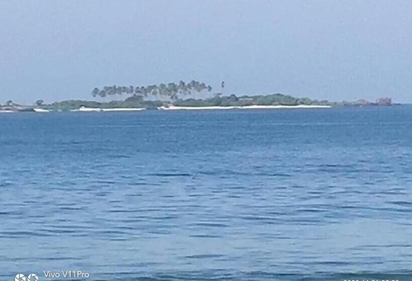 Вилла 1 Спальня, His Grace Sea View Cottages   Private Beach At Malpe