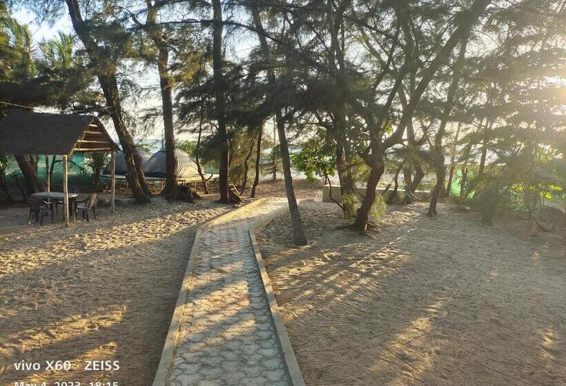 Вилла 1 Спальня, His Grace Sea View Cottages   Private Beach At Malpe