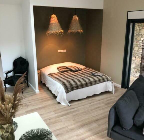 Номер Стандарт, La Grange Du Cleray