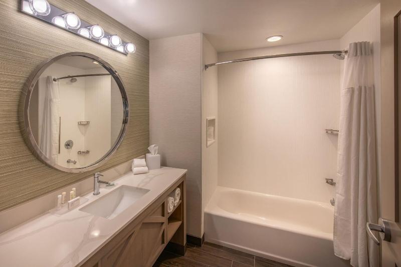 Номер Стандартный Кровать Куин, Courtyard By Marriott Jekyll Island