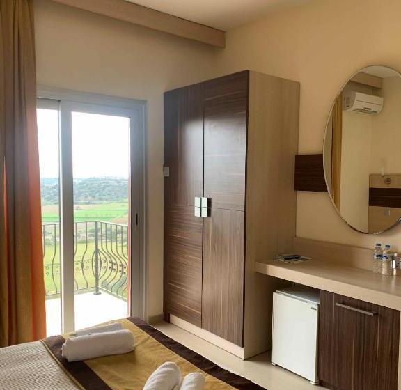اتاق خانوادگی با سرویس بهداشتی مشترک, Celebi Garden Hotel   Cittaslow Retreat