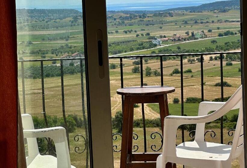 اتاق خانوادگی با سرویس بهداشتی مشترک, Celebi Garden Hotel   Cittaslow Retreat