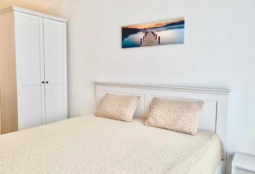 Апартаменты 1 Спальня, Apartments In Sunny Island Complex
