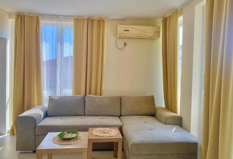 Апартаменты 2 Спальни, Apartments In Sunny Island Complex