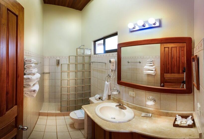 Полулюкс, Cristal Ballena Boutique Hotel & Spa