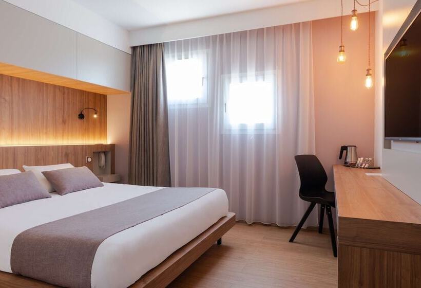 Номер Стандарт, Kyriad Montpellier Est  Lunel