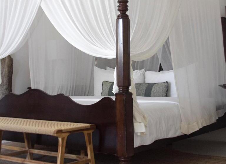 اتاق سوپریور با تخت بزرگ, Ser Casasandra Boutique