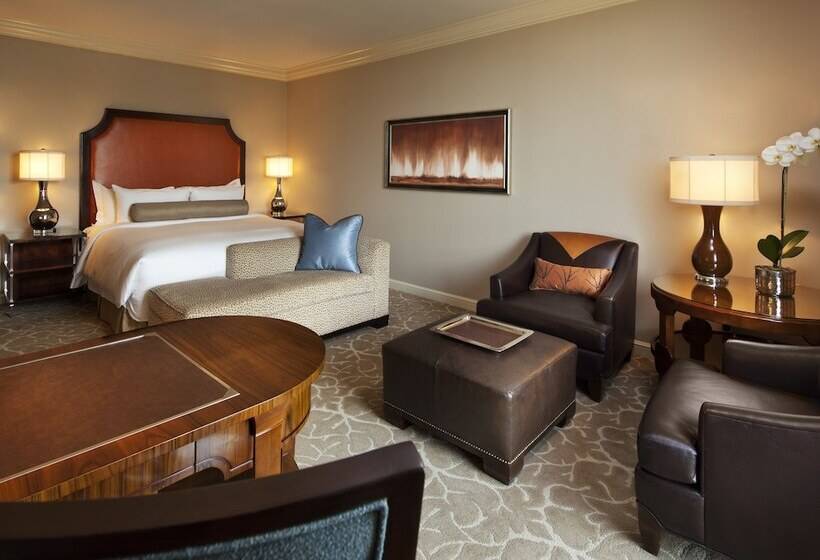 Номер Deluxe, The St. Regis Houston