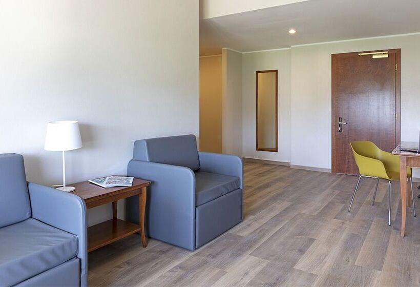 4인용 스탠다드 룸, B&b Hotel Affi   Lago Di Garda
