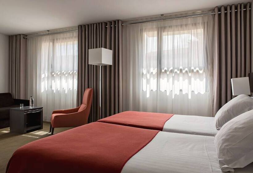 Номер Стандарт, New Hotel Of Marseille   Vieux Port