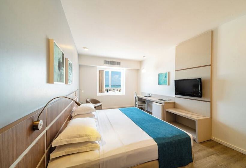 اتاق سوپریور یک تخته با چشم‌انداز دریا, Oasis Imperial & Fortaleza