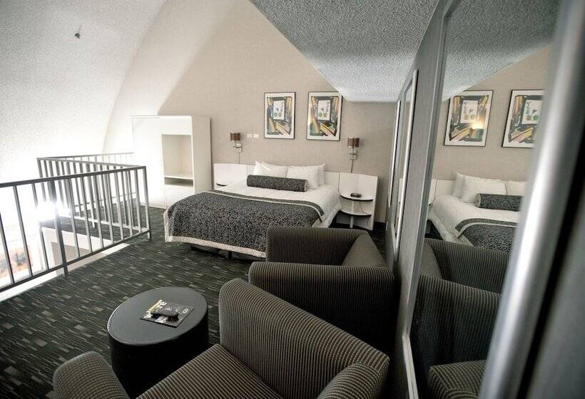 套房, Ramada Plaza By Wyndham West Hollywood Hotel & Suites