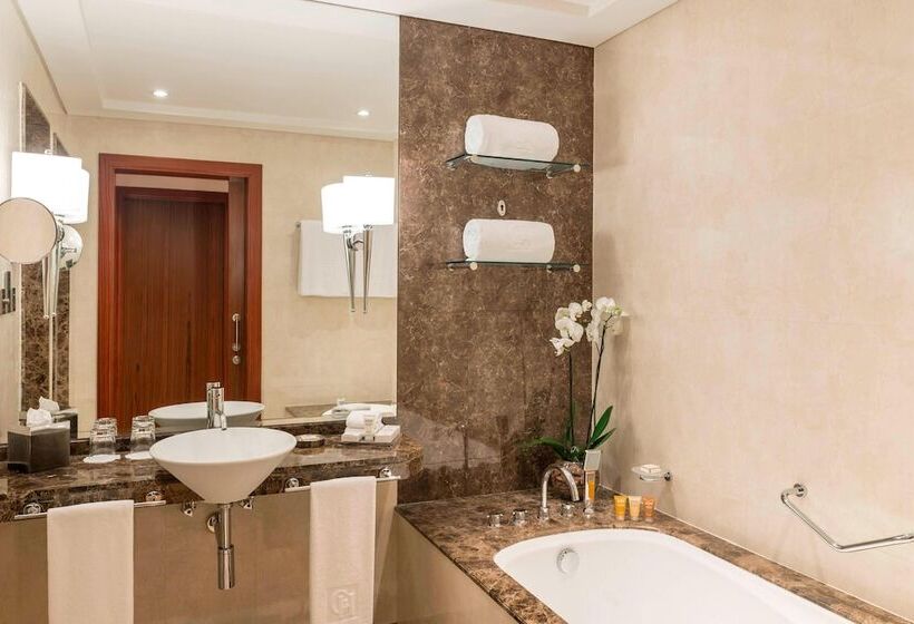 Номер Премиум, Grosvenor House, A Luxury Collection Hotel, Dubai