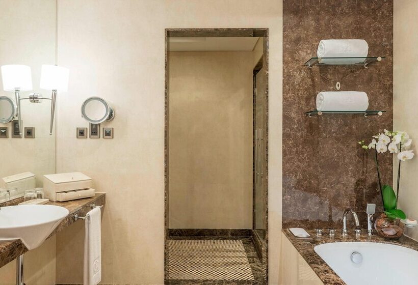 Люкс Премиум, Grosvenor House, A Luxury Collection Hotel, Dubai