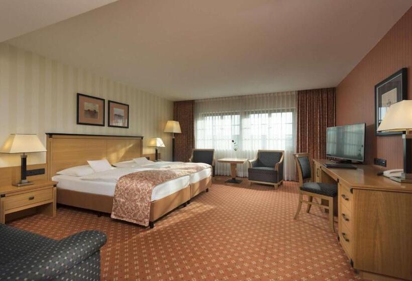 Классический Номер, Maritim Hotel Dresden