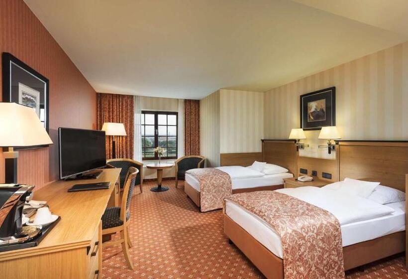 Номер Superior с Видом, Maritim Hotel Dresden