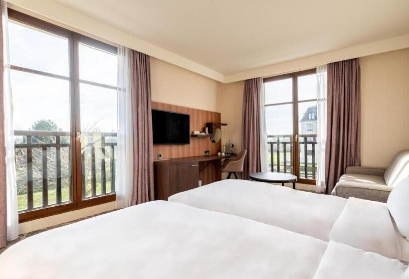 ゴルフ場ビューのプレミアムルーム, Radisson Blu Hotel Paris, Marne La Vallée
