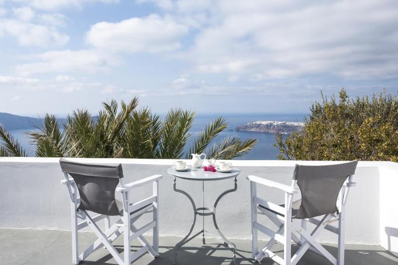 수피리어 스튜디오, Remezzo Villas