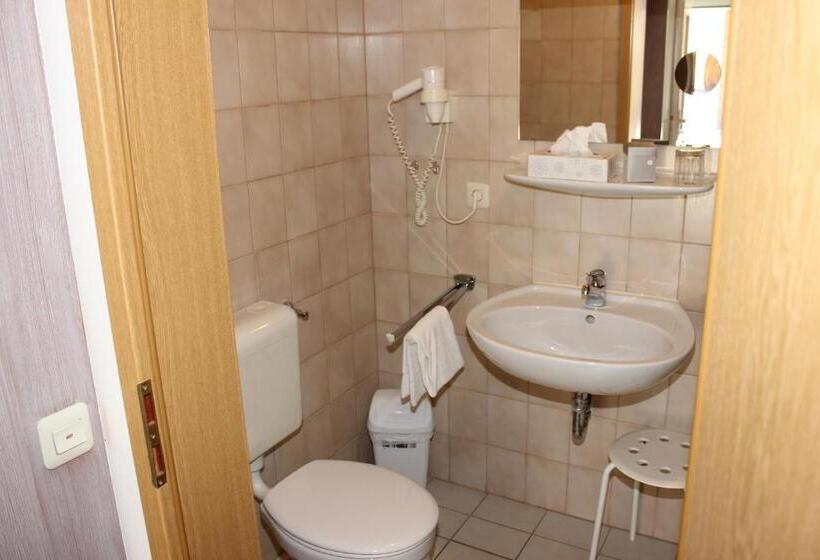 Номер Стандарт Индивидуальный, Landhotel Zum Böhm