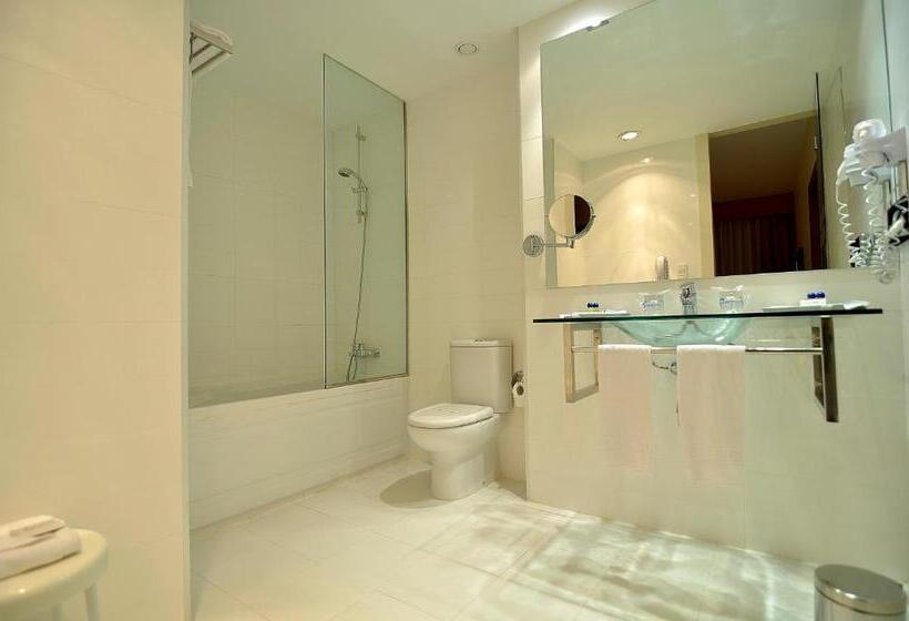 Habitación Romántica, Xon's Valencia