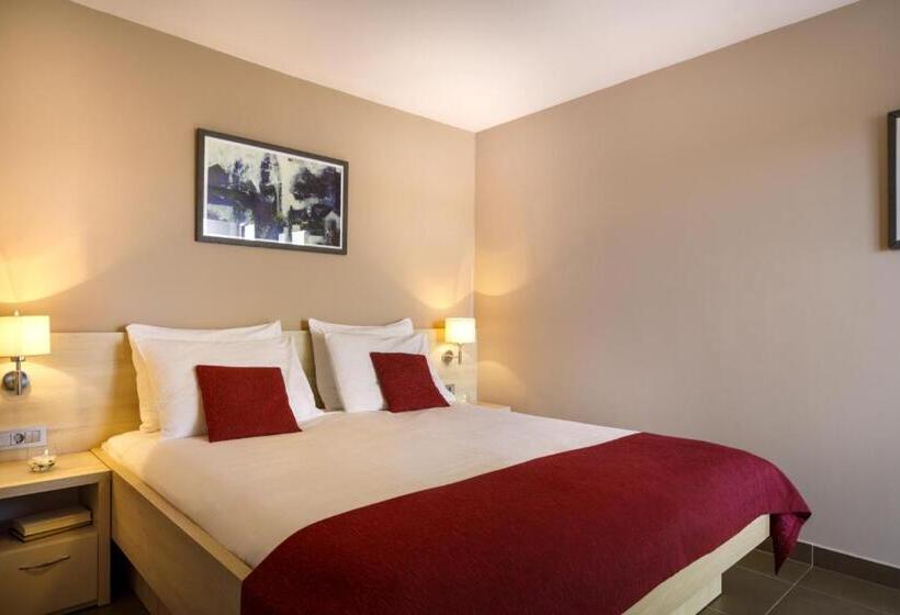 Полулюкс, San Marino Resort