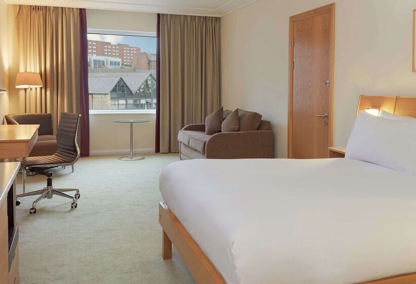 Семейный Номер, Hilton Newcastle Gateshead