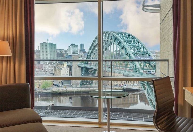 Номер Deluxe, Hilton Newcastle Gateshead