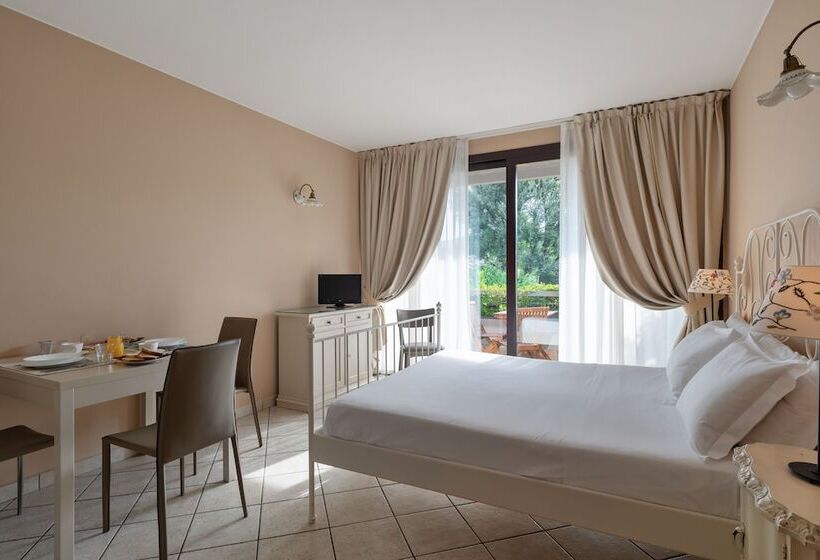 Студио Стандарт Вид на Сад, Il Sogno Apartments
