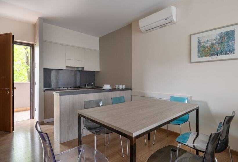 Апартаменты 2 спальни Вид на Сад, Il Sogno Apartments