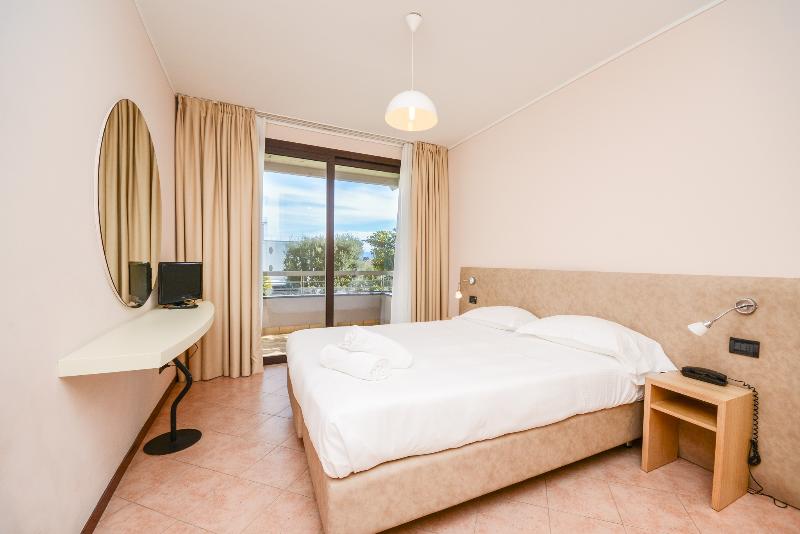 Апартаменты 2 спальни Вид на Сад, Il Sogno Apartments