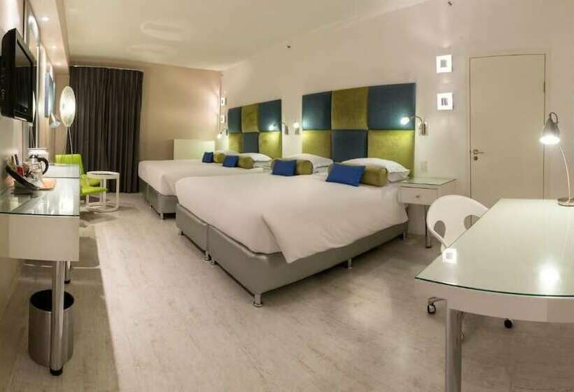 Семейный Номер Deluxe, Peermont Metcourt Suites