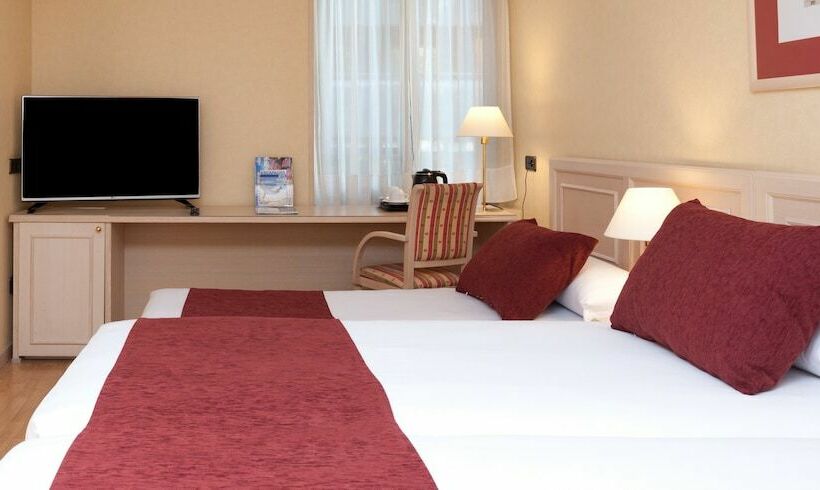 Standard Triple Room, Luze Castellana