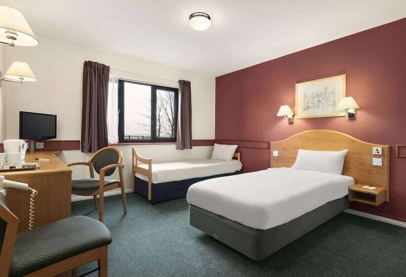 Номер Стандарт, Days Inn Hotel Abington   Glasgow