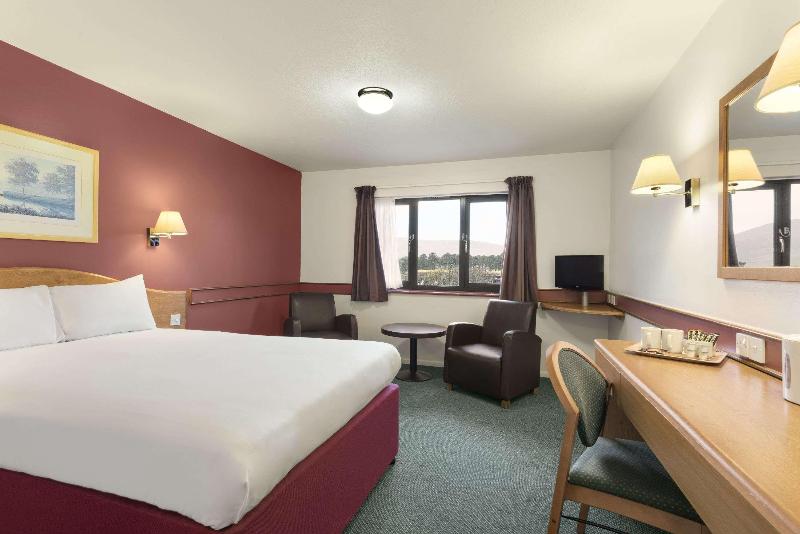 Семейный Номер, Days Inn Hotel Abington   Glasgow