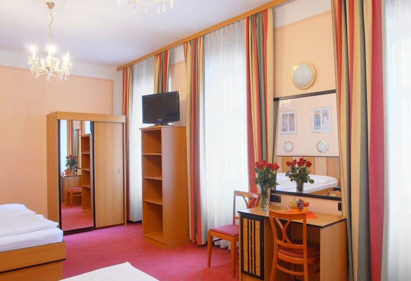 4인용 스탠다드 룸, Garten  Und Kunsthotel Gabriel City